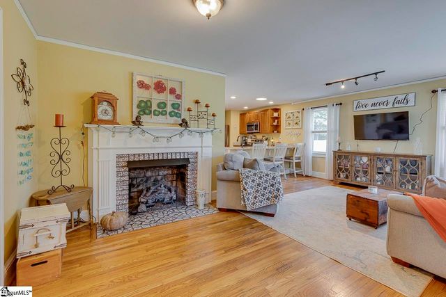 200 Cardinal Drive, Taylors, SC 29687