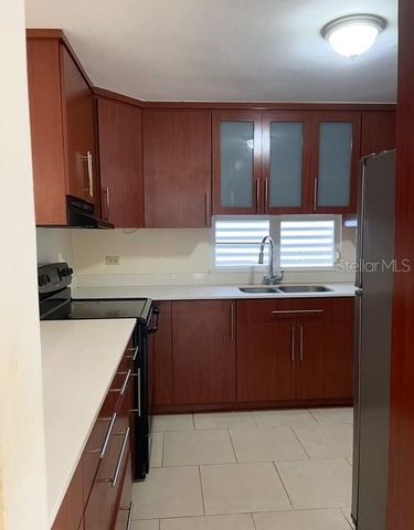 16 CATARATAS ST., EL REMANSO DEV. N-16, San Juan, PR 00926