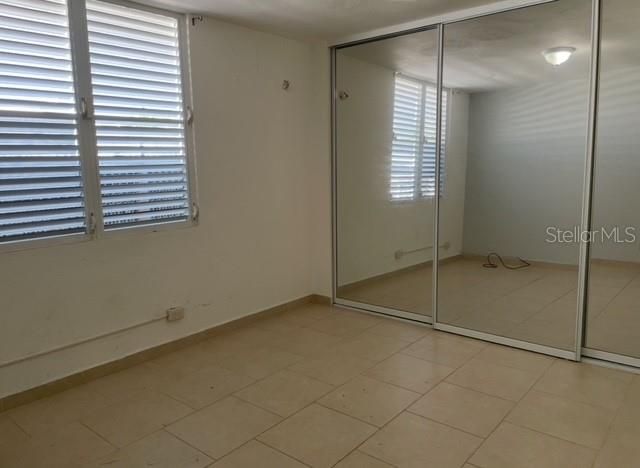 16 CATARATAS ST., EL REMANSO DEV. N-16, San Juan, PR 00926