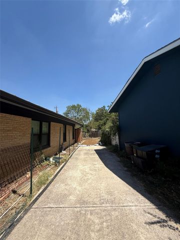 5021 W Frances PL, Austin, TX 78731