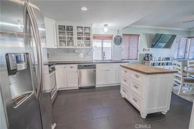 20003 Nutcracker Court, Canyon Country, CA 91351