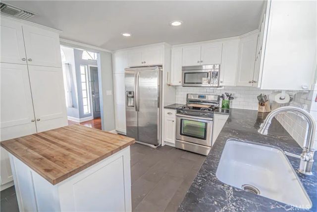 20003 Nutcracker Court, Canyon Country, CA 91351