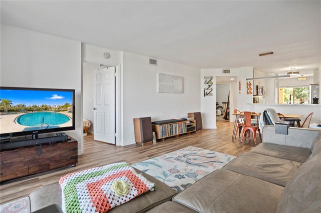 7676 Trent Drive 308, Tamarac, FL 33321