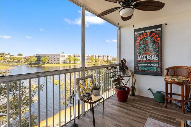 7676 Trent Drive 308, Tamarac, FL 33321