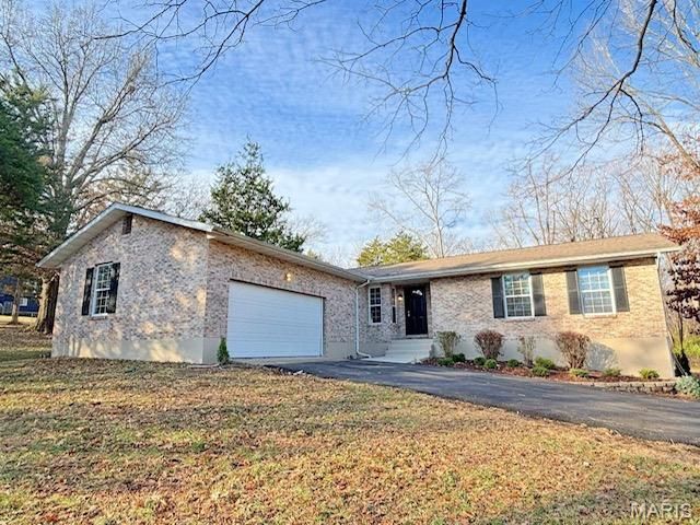 369 Cerny Avenue, Eureka, MO 63025
