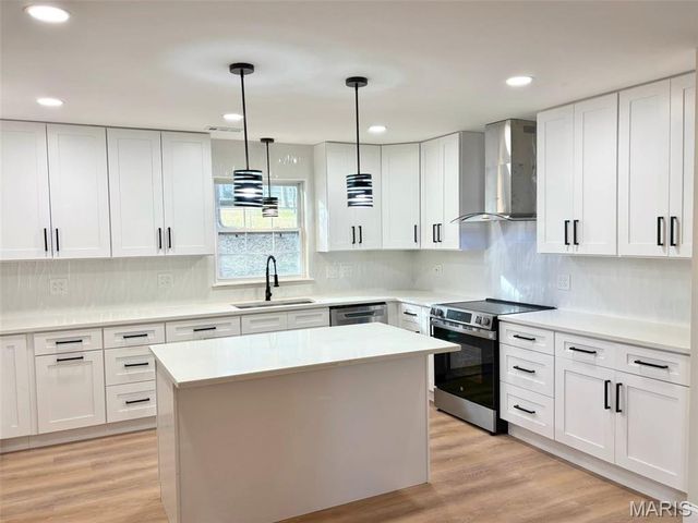 369 Cerny Avenue, Eureka, MO 63025