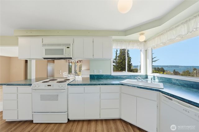 660 Campbell Avenue, Mukilteo, WA 98275