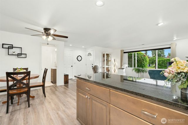 237 S 186th Street, Burien, WA 98148