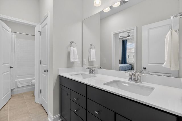 691 Blueway Avenue, Summerville, SC 29486