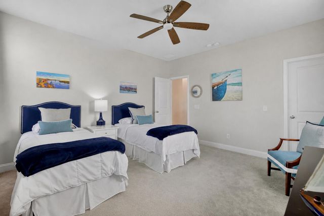 691 Blueway Avenue, Summerville, SC 29486
