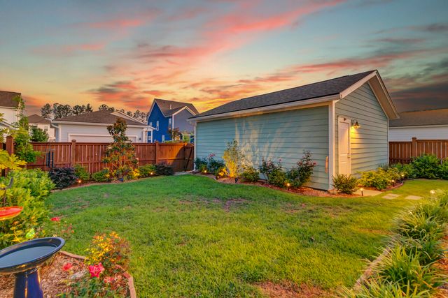 691 Blueway Avenue, Summerville, SC 29486