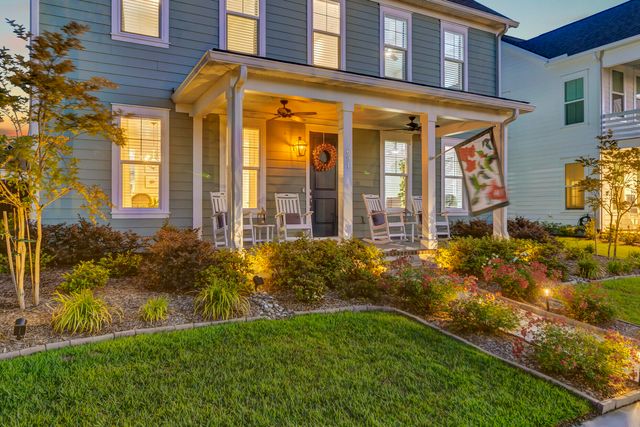 691 Blueway Avenue, Summerville, SC 29486