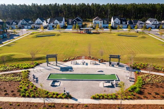 691 Blueway Avenue, Summerville, SC 29486