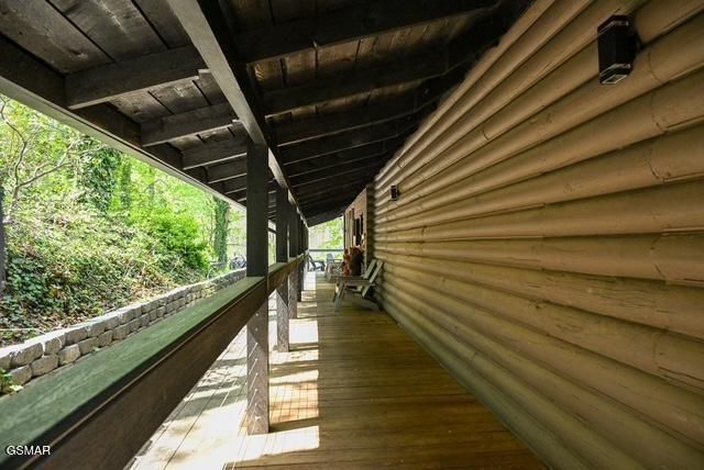 1421 Silver Poplar Lane, Sevierville, TN 37876