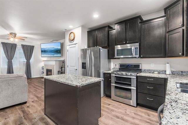 13707 66th Avenue E, Puyallup, WA 98373