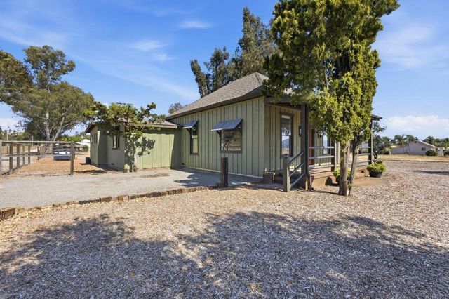 1077 Montecito Way, Ramona, CA 92065