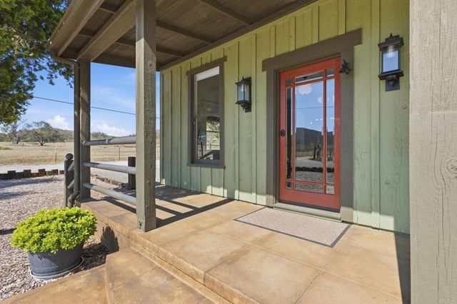 1077 Montecito Way, Ramona, CA 92065