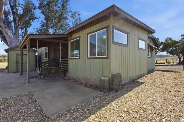 1077 Montecito Way, Ramona, CA 92065
