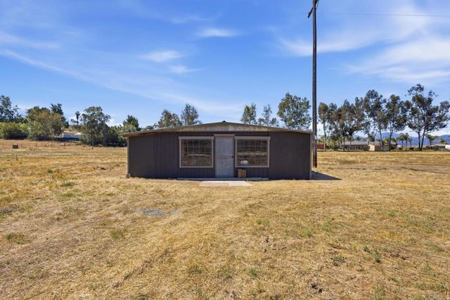 1077 Montecito Way, Ramona, CA 92065