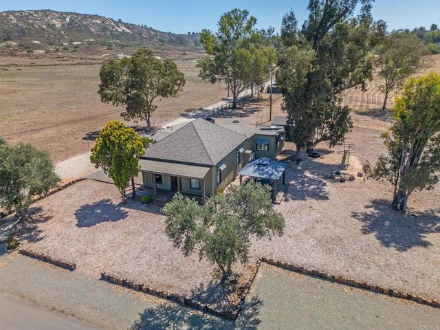 1077 Montecito Way, Ramona, CA 92065