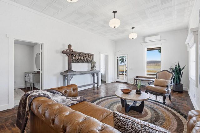 1077 Montecito Way, Ramona, CA 92065