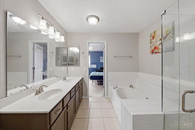 4190 East Village Drive, Mason, OH 45040