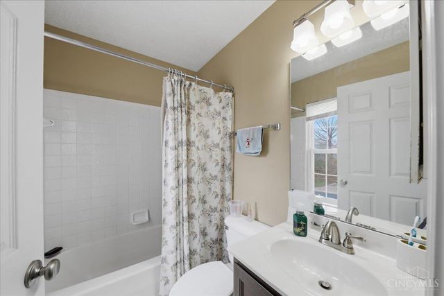 4190 East Village Drive, Mason, OH 45040