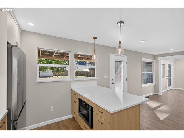 4001 E 14TH St, Vancouver, WA 98661