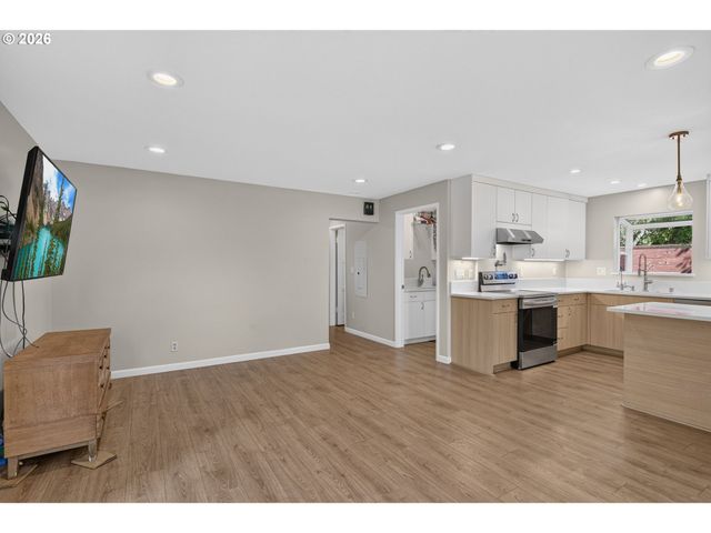 4001 E 14TH St, Vancouver, WA 98661