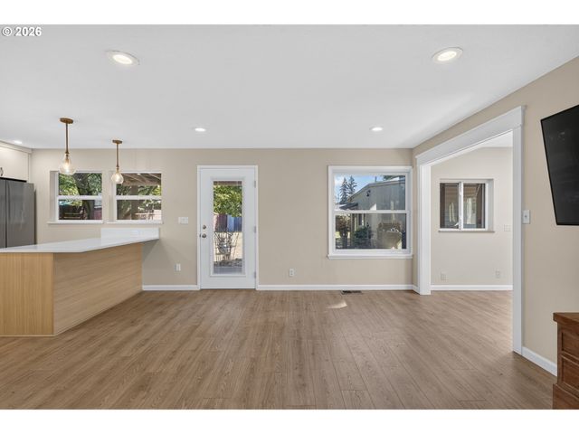 4001 E 14TH St, Vancouver, WA 98661