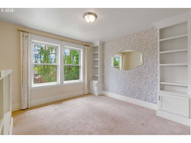 3825 Se RURAL St, Portland, OR 97202