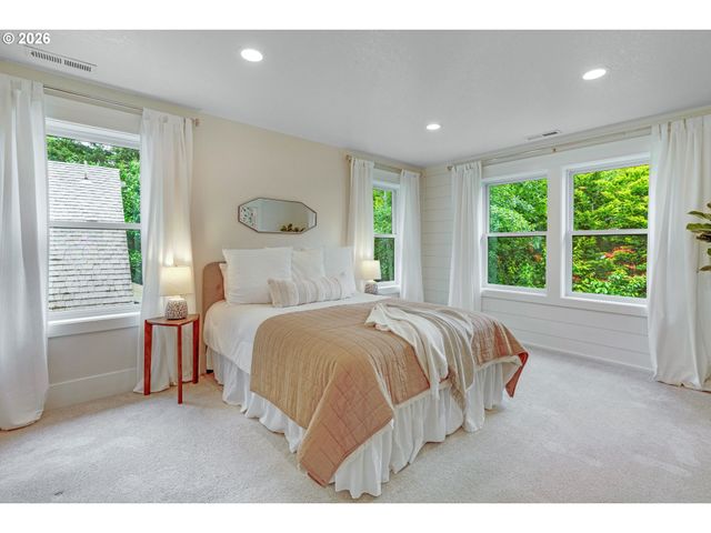 3825 Se RURAL St, Portland, OR 97202
