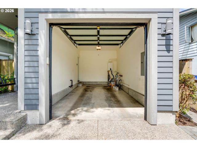 3825 Se RURAL St, Portland, OR 97202