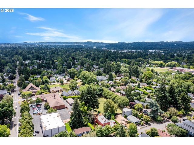 3825 Se RURAL St, Portland, OR 97202