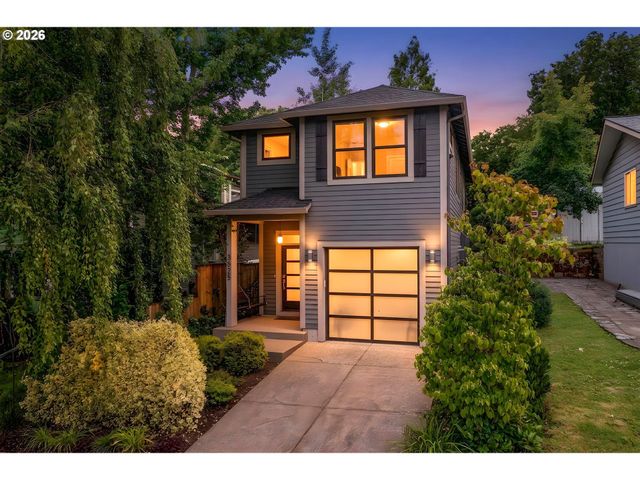3825 Se RURAL St, Portland, OR 97202