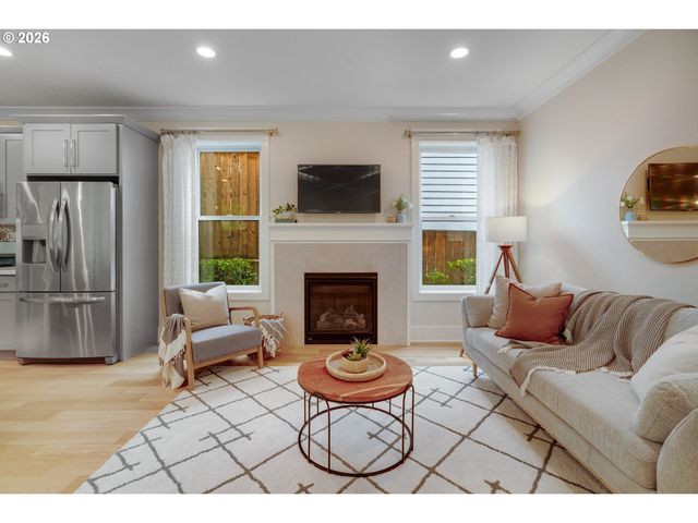 3825 Se RURAL St, Portland, OR 97202
