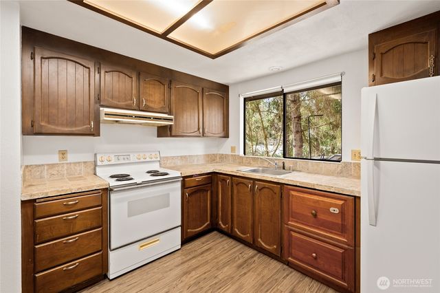 14606 60th Place W, Edmonds, WA 98026