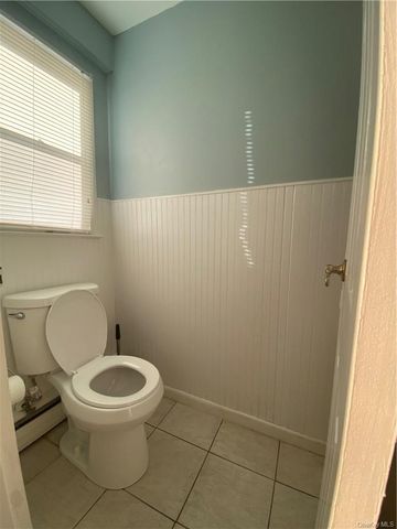 2 Larch Court, West Nyack, NY 10994