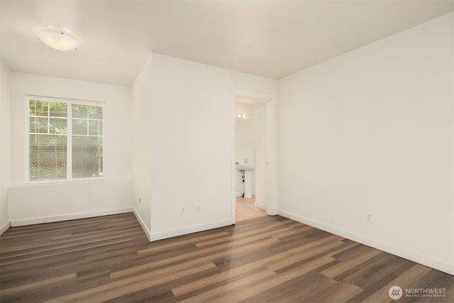 4218 Pasadena Place NE, Seattle, WA 98105