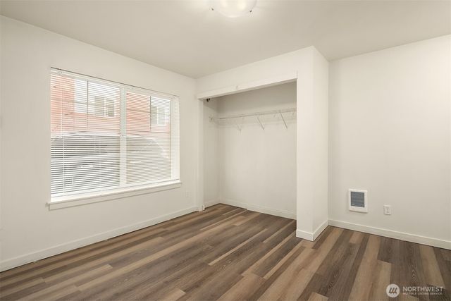 4218 Pasadena Place NE, Seattle, WA 98105