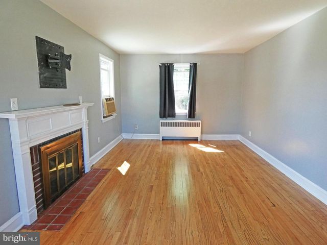 9 GILLISON AVE, Penns Grove, NJ 08069