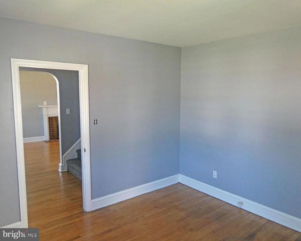 9 GILLISON AVE, Penns Grove, NJ 08069