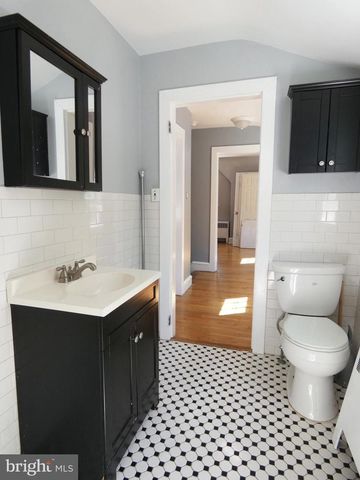9 GILLISON AVE, Penns Grove, NJ 08069