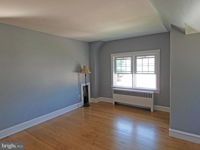 9 GILLISON AVE, Penns Grove, NJ 08069