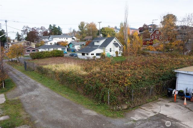 30 XX S Dakota Street, Seattle, WA 98108