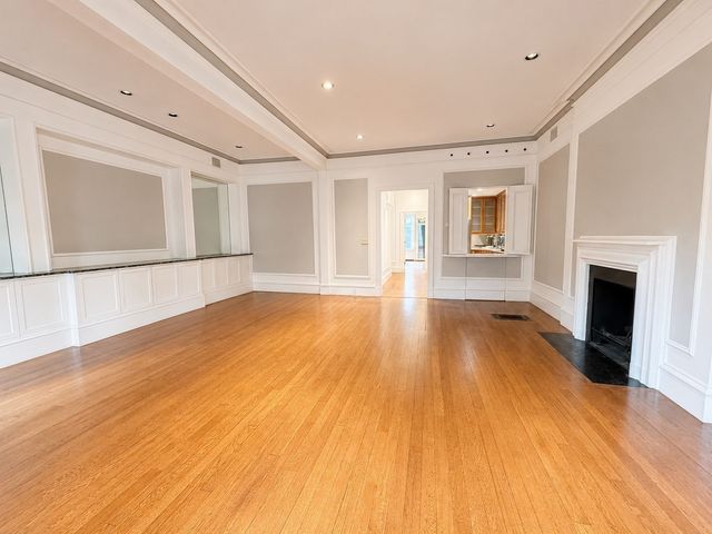 230 Marlborough St 2, Boston, MA 02116