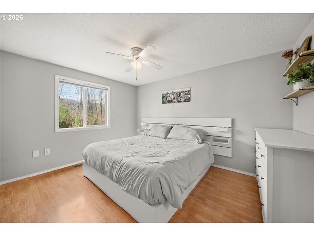 9620 N EDISON St, Portland, OR 97203