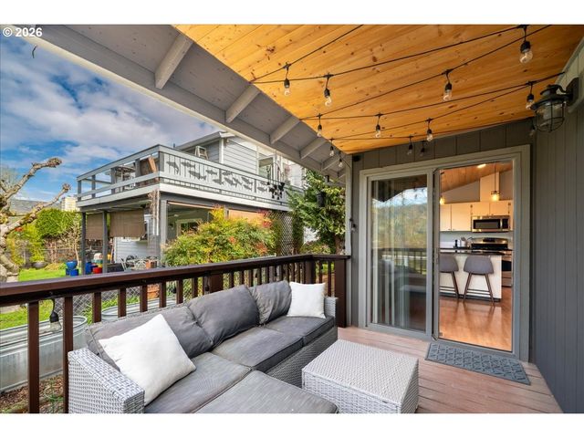 9620 N EDISON St, Portland, OR 97203