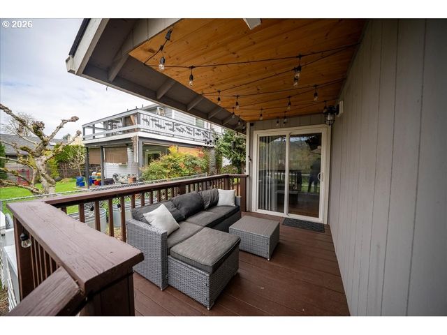 9620 N EDISON St, Portland, OR 97203