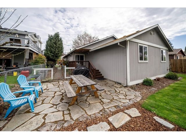 9620 N EDISON St, Portland, OR 97203